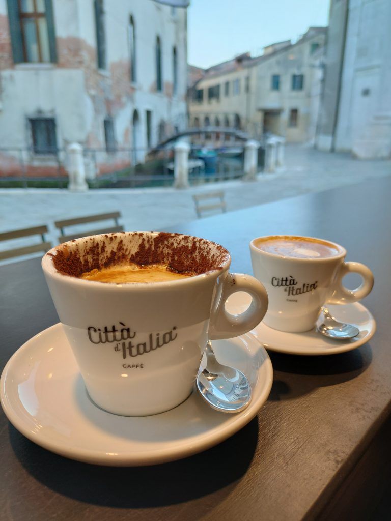 Capuchino-canal-fondo